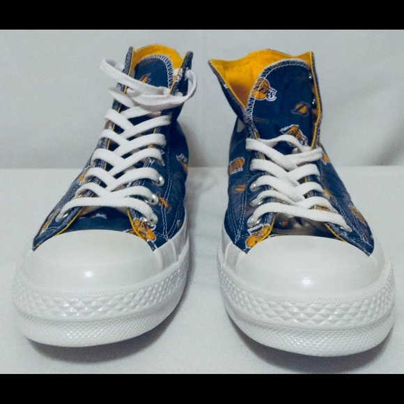 converse lakers shoes